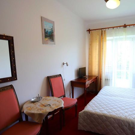 Bed and Breakfast Domy Wczasowe Tryumfy Krynica-Zdrój Exterior foto