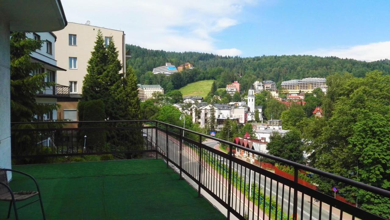 Bed and Breakfast Domy Wczasowe Tryumfy Krynica-Zdrój Exterior foto
