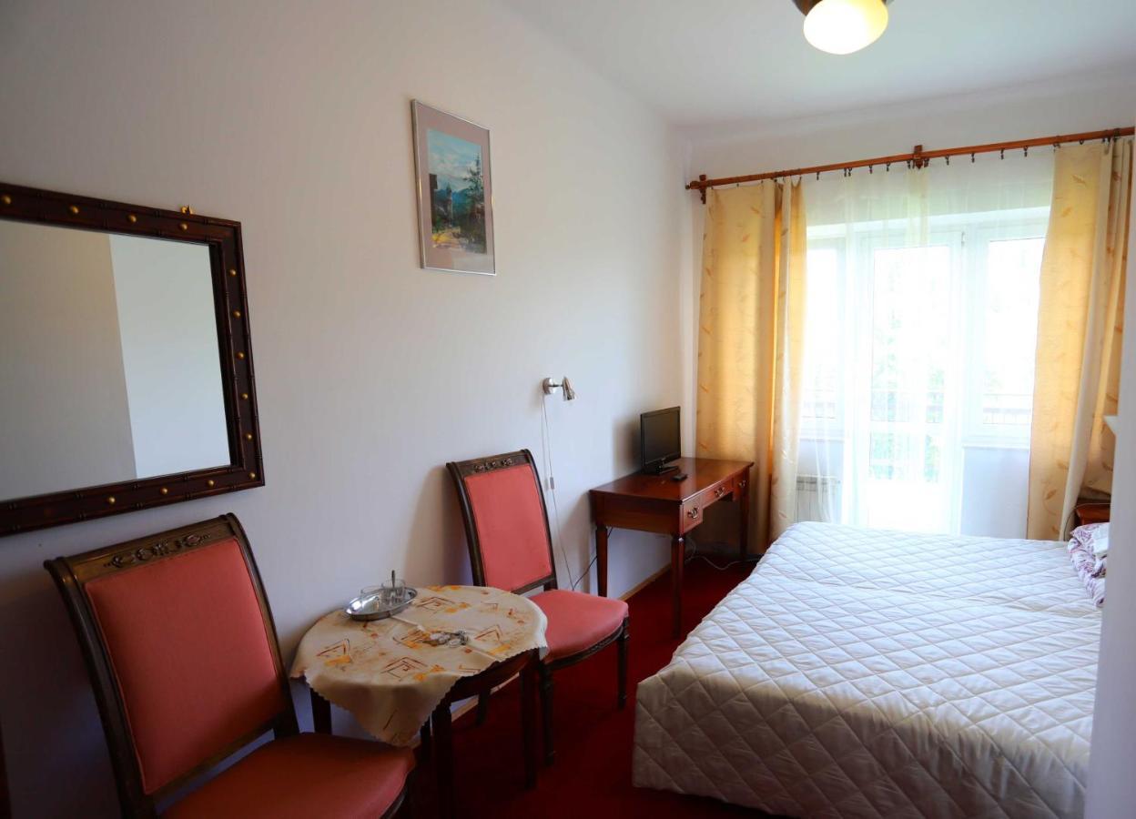 Bed and Breakfast Domy Wczasowe Tryumfy Krynica-Zdrój Exterior foto