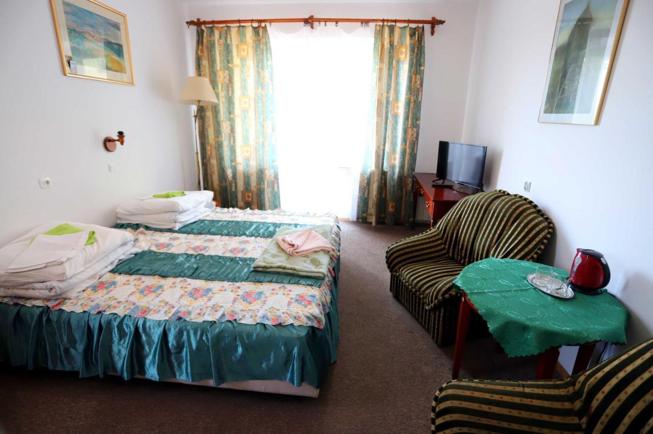 Bed and Breakfast Domy Wczasowe Tryumfy Krynica-Zdrój Exterior foto