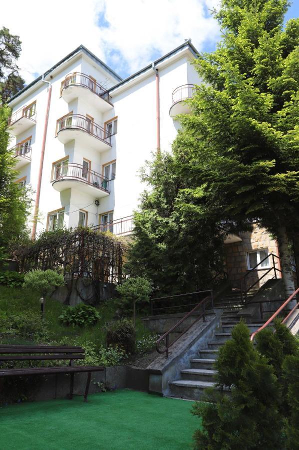 Bed and Breakfast Domy Wczasowe Tryumfy Krynica-Zdrój Exterior foto