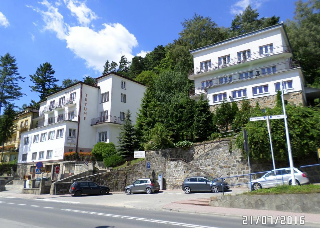 Bed and Breakfast Domy Wczasowe Tryumfy Krynica-Zdrój Exterior foto