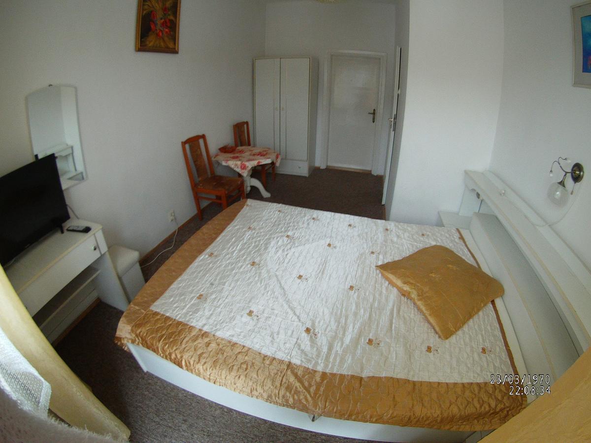 Bed and Breakfast Domy Wczasowe Tryumfy Krynica-Zdrój Exterior foto